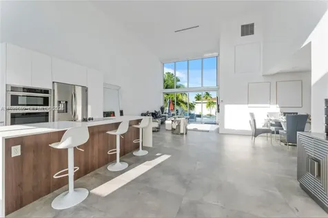 7525 Buccaneer Avenue North Bay Village FL 33141