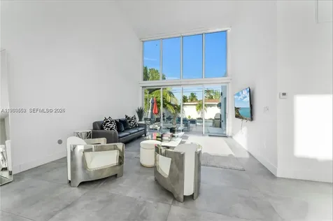 7525 Buccaneer Avenue North Bay Village FL 33141