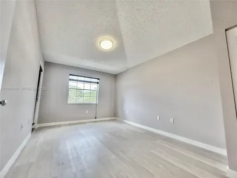 2811 N Oakland Forest Drive Oakland Park FL 33309