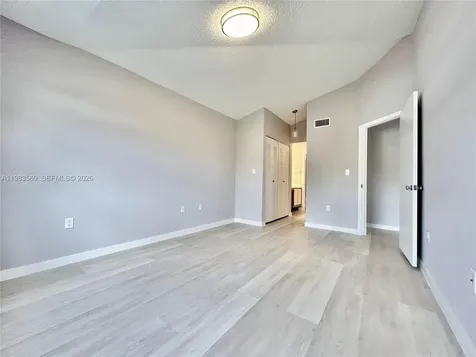 2811 N Oakland Forest Drive Oakland Park FL 33309