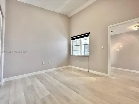 2811 N Oakland Forest Drive Oakland Park FL 33309
