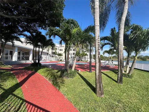 2811 N Oakland Forest Drive Oakland Park FL 33309