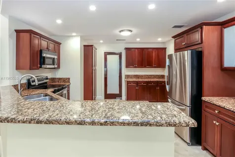 11064 SW 79th Path Miami FL 33156