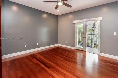 11064 SW 79th Path Miami FL 33156
