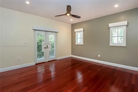 11064 SW 79th Path Miami FL 33156