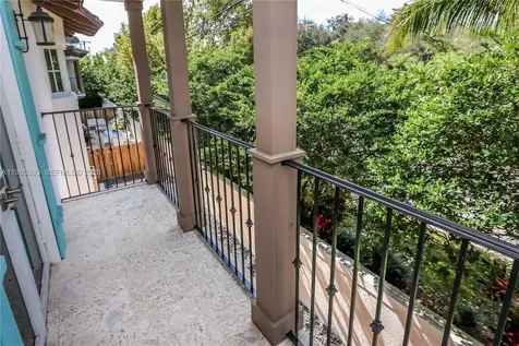 11064 SW 79th Path Miami FL 33156