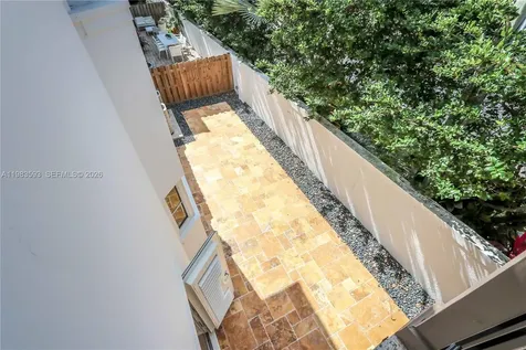 11064 SW 79th Path Miami FL 33156