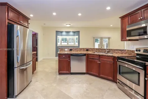 11064 SW 79th Path Miami FL 33156