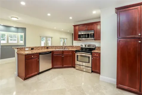 11064 SW 79th Path Miami FL 33156