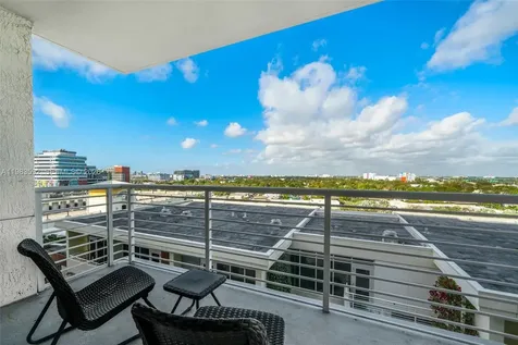 Miami FL 33137