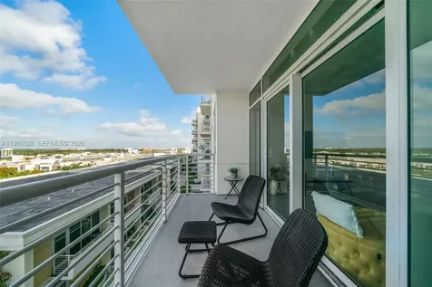 Miami FL 33137