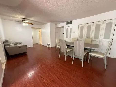 16909 N Bay Road Sunny Isles Beach FL 33160