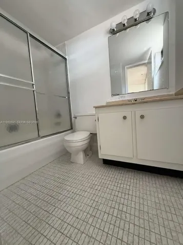 16909 N Bay Road Sunny Isles Beach FL 33160