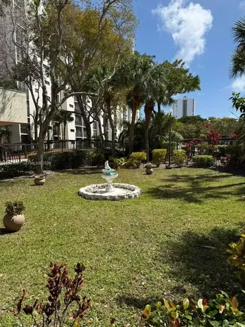 16909 N Bay Road Sunny Isles Beach FL 33160