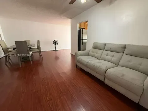 16909 N Bay Road Sunny Isles Beach FL 33160