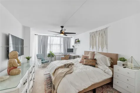 6039 Collins Avenue Miami Beach FL 33140
