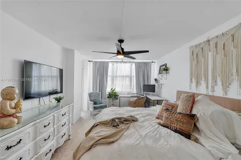 6039 Collins Avenue Miami Beach FL 33140