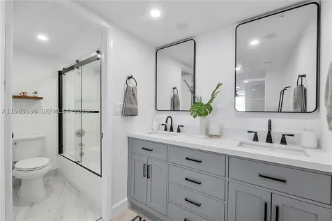 6039 Collins Avenue Miami Beach FL 33140