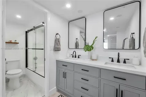 6039 Collins Avenue Miami Beach FL 33140