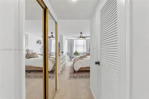 6039 Collins Avenue Miami Beach FL 33140