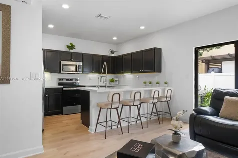 9380 W 33rd Lane Hialeah FL 33018