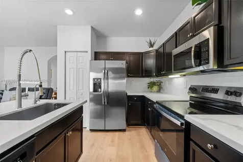 9380 W 33rd Lane Hialeah FL 33018