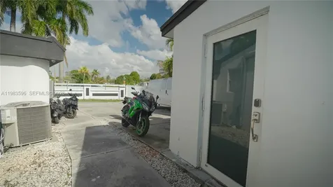 1720 NW 124th Terrace Miami FL 33167