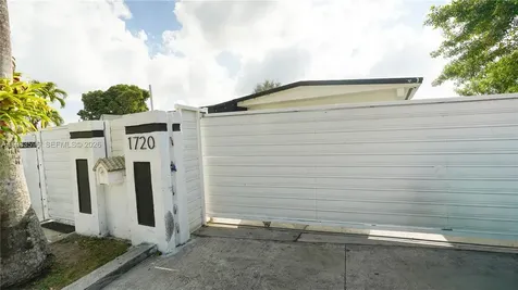 1720 NW 124th Terrace Miami FL 33167