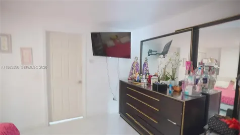 1720 NW 124th Terrace Miami FL 33167