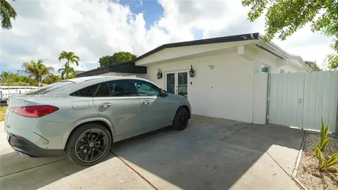 1720 NW 124th Terrace Miami FL 33167