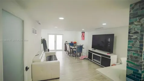 1720 NW 124th Terrace Miami FL 33167