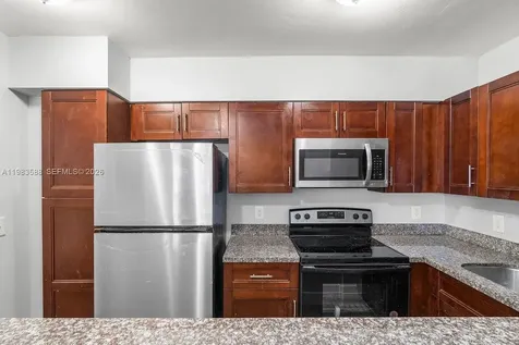 1530 Crescent Circle Lake Park FL 33403
