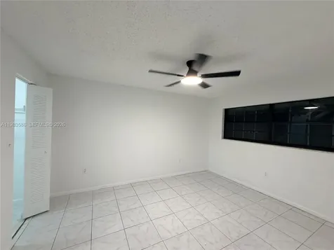 927 NE 199th Street Miami FL 33179