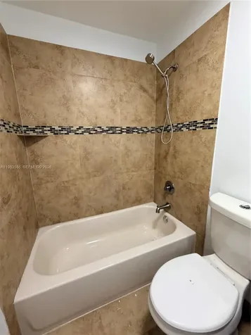 927 NE 199th Street Miami FL 33179