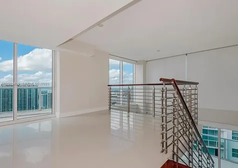 41 SE 5th Street Miami FL 33131