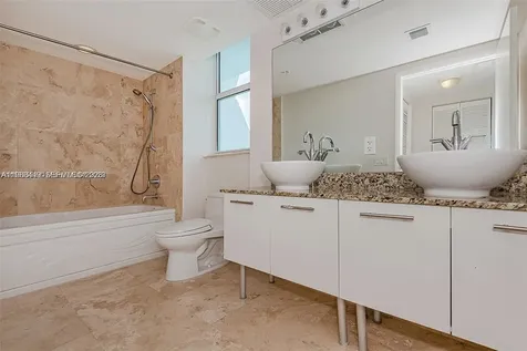 41 SE 5th Street Miami FL 33131