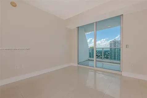 41 SE 5th Street Miami FL 33131