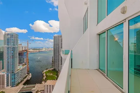 41 SE 5th Street Miami FL 33131