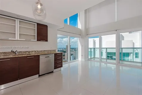 41 SE 5th Street Miami FL 33131