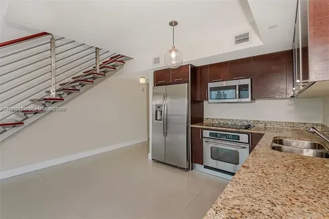 41 SE 5th Street Miami FL 33131