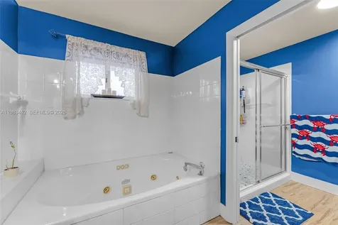 5208 NW 103rd Avenue Doral FL 33178