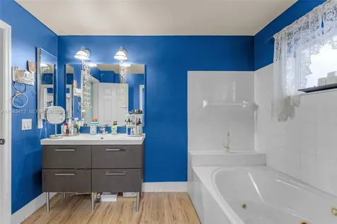 5208 NW 103rd Avenue Doral FL 33178