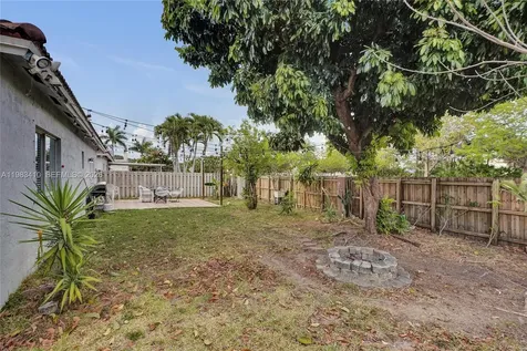 9141 SW 162nd Court Miami FL 33196