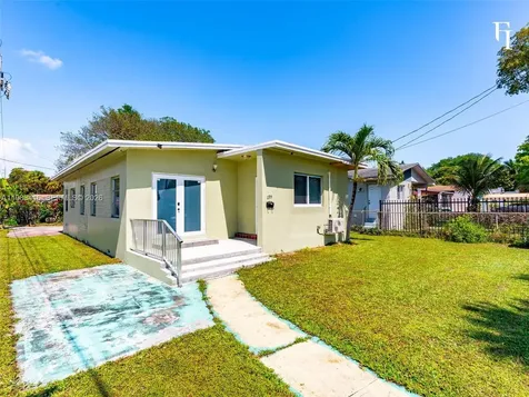 1195 NW 48th Street Miami FL 33127