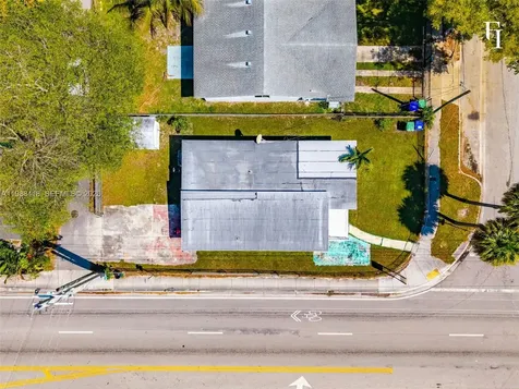1195 NW 48th Street Miami FL 33127