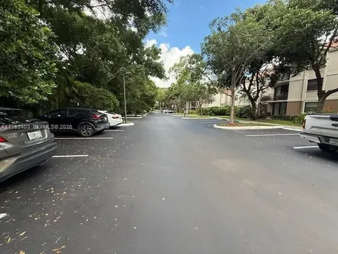 10161 W Sunrise Plantation FL 33322