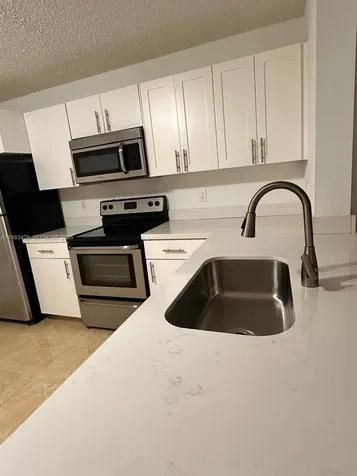 10161 W Sunrise Plantation FL 33322