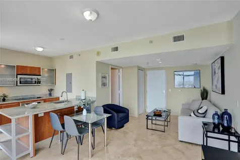 185 SW 7th Street Miami FL 33130