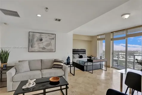 185 SW 7th Street Miami FL 33130