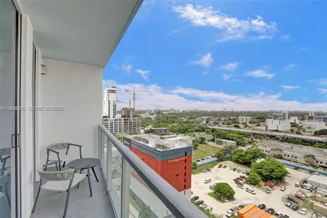 185 SW 7th Street Miami FL 33130